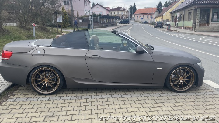 BMW 3 2009