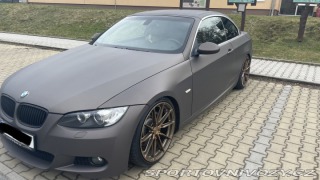 BMW 3  2009