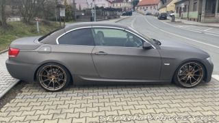BMW 3  2009