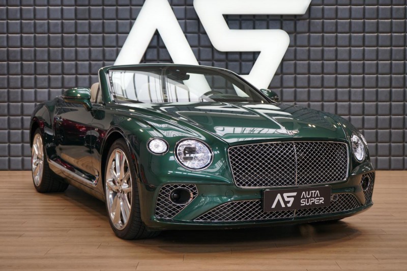 Bentley Continental GTC V8 Mulliner Naim Masá