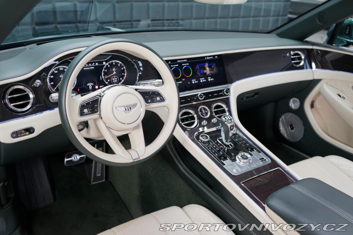 Bentley Continental GTC V8 Mulliner Naim Masá 2021
