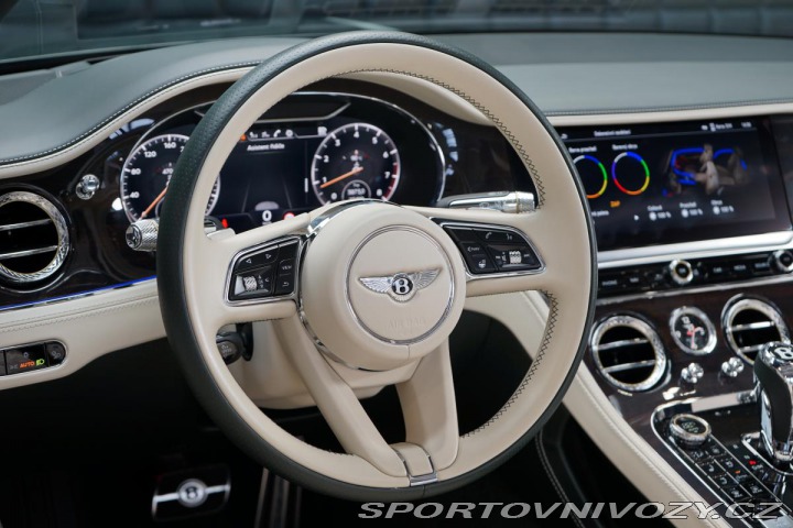 Bentley Continental GTC V8 Mulliner Naim Masá 2021