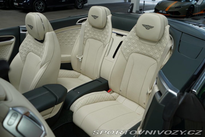 Bentley Continental GTC V8 Mulliner Naim Masá 2021