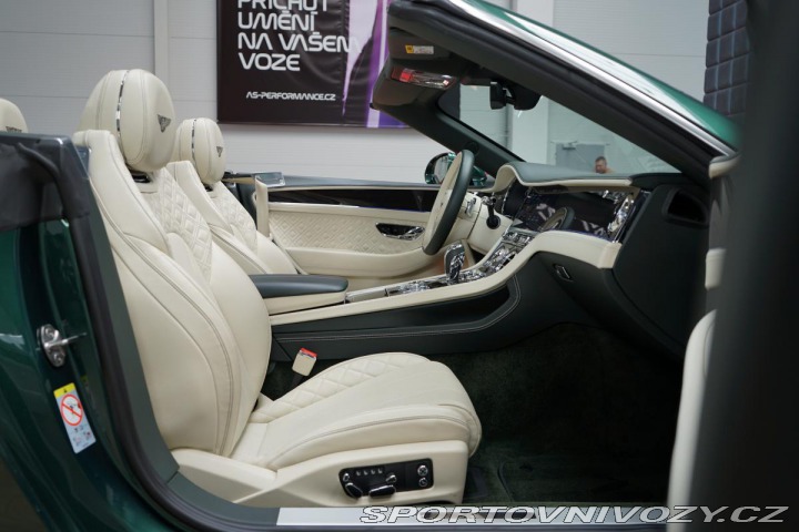 Bentley Continental GTC V8 Mulliner Naim Masá 2021