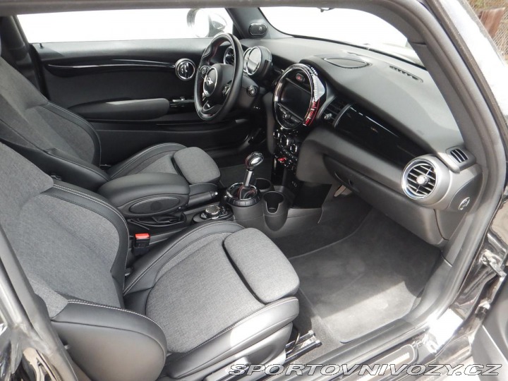 Mini Cooper JCW 2.0 TURBO, 170 kW 2017