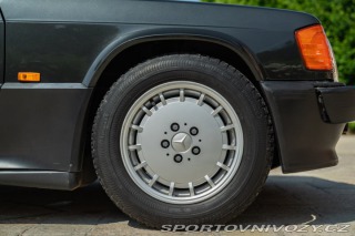 Mercedes-Benz E 190 E 2.5 - 16 1989