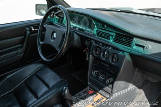 Mercedes-Benz E 190 E 2.5 - 16 1989