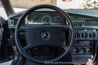 Mercedes-Benz E 190 E 2.5 - 16 1989