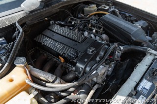 Mercedes-Benz E 190 E 2.5 - 16 1989