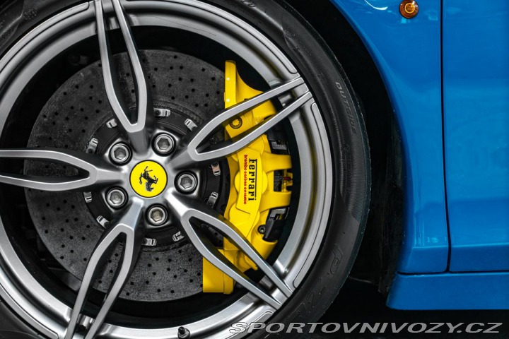 Ferrari 458 SPECIALE TAILORMADE/ZÁRUK 2015