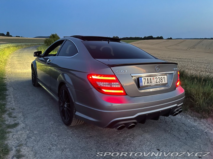 Mercedes-Benz C C63 AMG 1800