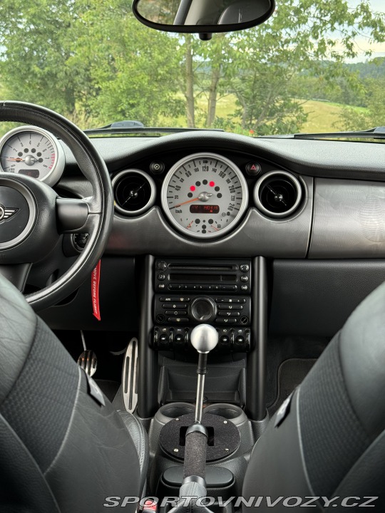 Mini Cooper S R53 2006