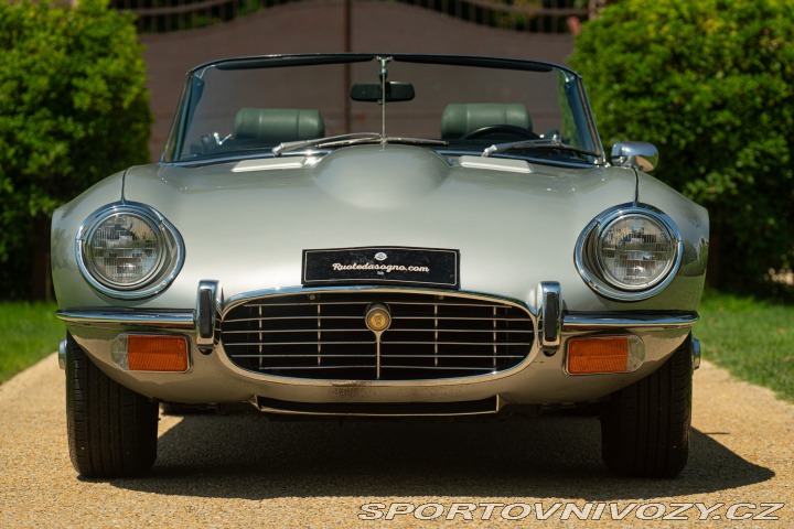 Jaguar E-Type V12 SPIDER 1974