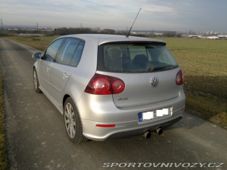 Volkswagen Golf R32 2006