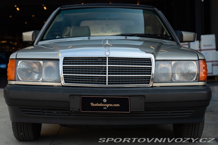 Mercedes-Benz E 190E Cabriolet AKH Caro 1989