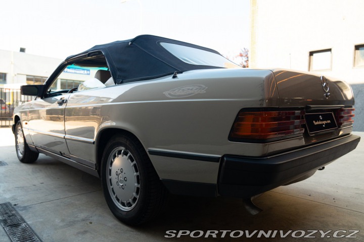 Mercedes-Benz E 190E Cabriolet AKH Caro 1989