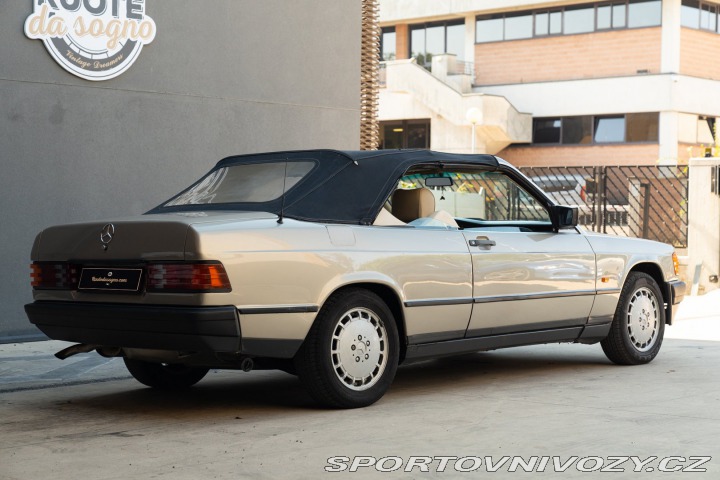 Mercedes-Benz E 190E Cabriolet AKH Caro 1989