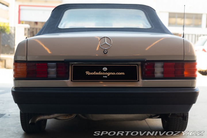 Mercedes-Benz E 190E Cabriolet AKH Caro 1989