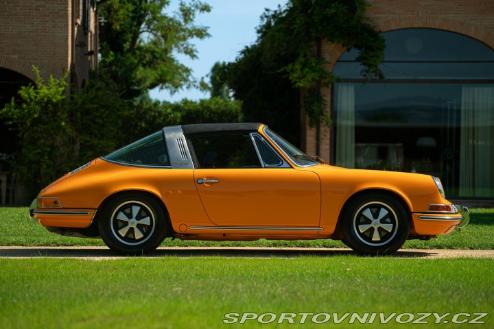 Porsche 911 T 2.2 TARGA 1971