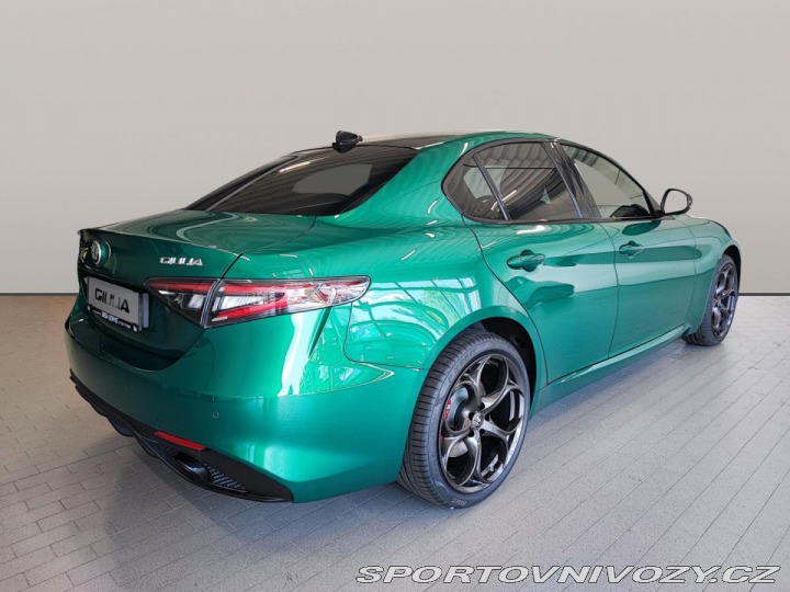 Alfa Romeo Giulia 2,0 Turbo 280k Q4 AT8 TRI 2024