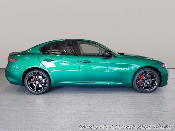 Alfa Romeo Giulia 2,0 Turbo 280k Q4 AT8 TRI 2024