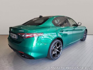 Alfa Romeo Giulia 2,0 Turbo 280k Q4 AT8 TRI 2024