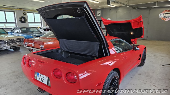 Chevrolet Corvette 5.7 V8, perfektní stav 1997