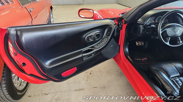 Chevrolet Corvette 5.7 V8, perfektní stav 1997
