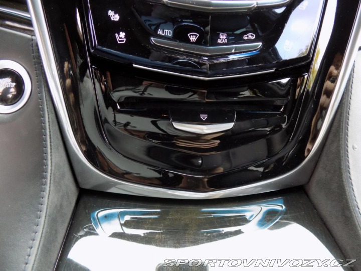 Ostatní značky Ostatní modely Cadillac Escalade 6.2/ESV/V8/AWD/Platinum/ 2017
