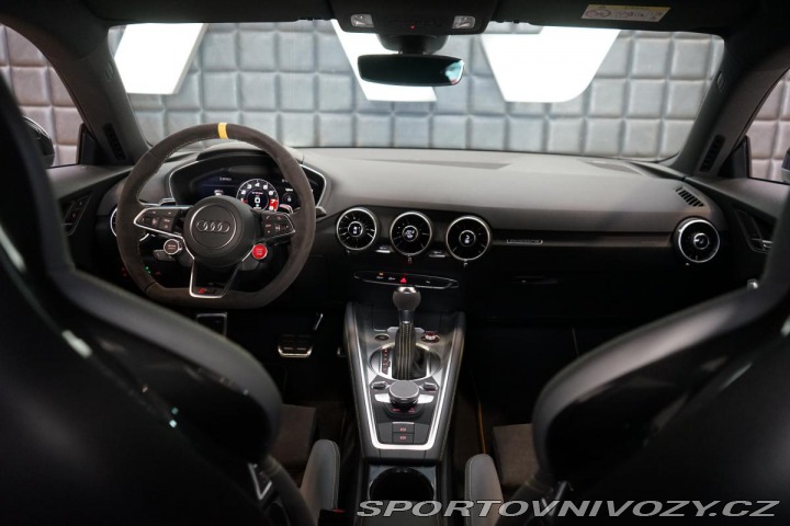 Audi TT RS Iconic Edition 014/100 2023