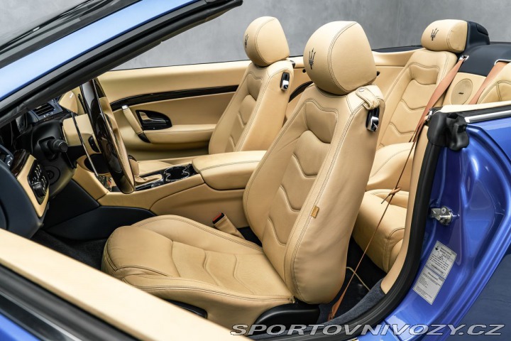 Maserati GranCabrio 4,7 V8, Automat 2015