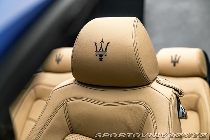 Maserati GranCabrio 4,7 V8, Automat 2015