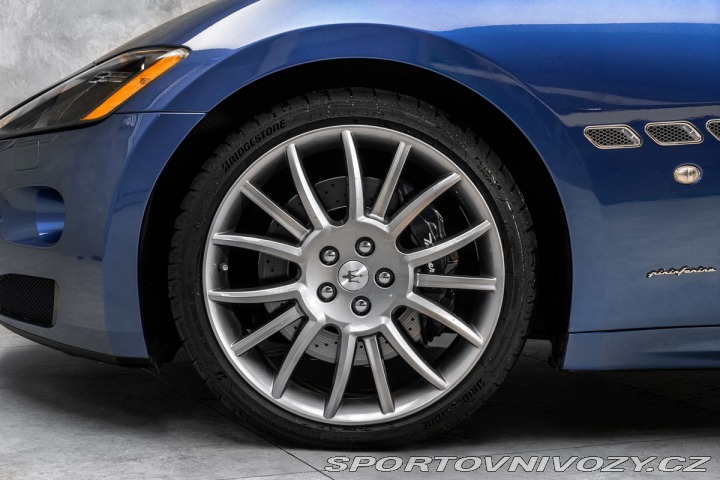 Maserati GranCabrio 4,7 V8, Automat 2015