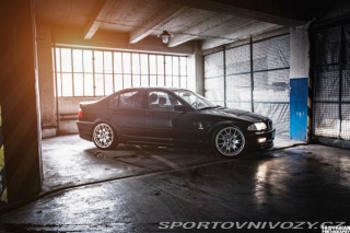 BMW 3 330i 2001