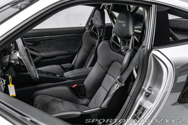 Porsche 911 GT2 RS, Weissach paket, l 2018