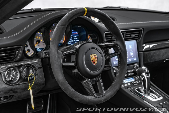 Porsche 911 GT2 RS, Weissach paket, l 2018