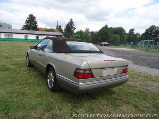 Mercedes-Benz Ostatní modely 124 E 320 Cabrio, automat, kl 1995