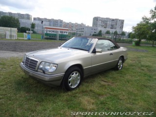 Mercedes-Benz Ostatní modely 124 E 320 Cabrio, automat, kl 1995