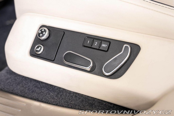 Bentley Flying Spur W12/Naim/2x TV/4místní/Ve 2015