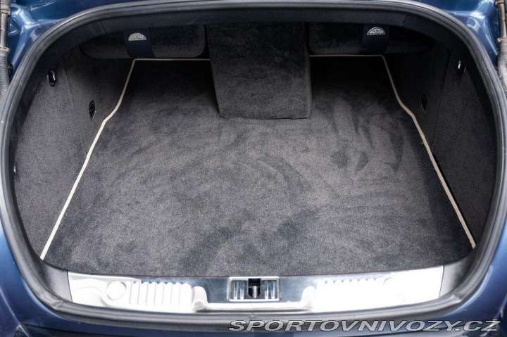 Bentley Flying Spur W12/Naim/2x TV/4místní/Ve 2015