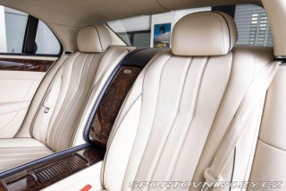 Bentley Flying Spur W12/Naim/2x TV/4místní/Ve 2015