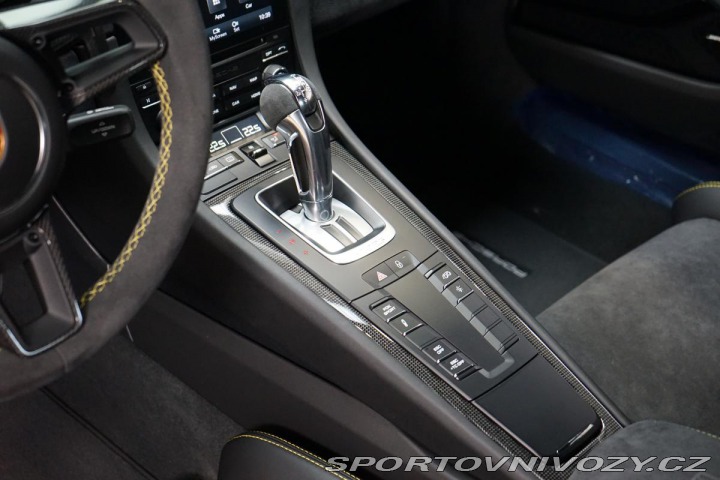 Porsche 911 GT2 RS Weissach Exclusive 2018