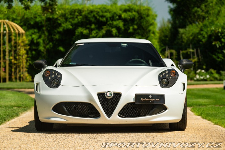 Alfa Romeo 4C LAUNCH EDITION 2014