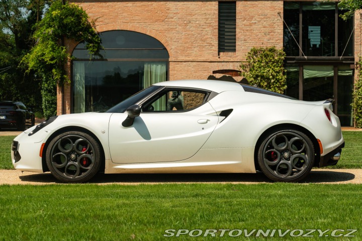 Alfa Romeo 4C LAUNCH EDITION 2014
