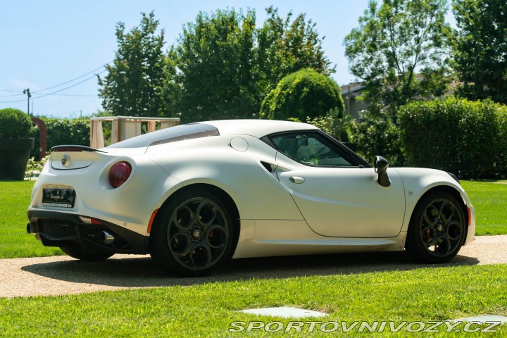 Alfa Romeo 4C LAUNCH EDITION 2014