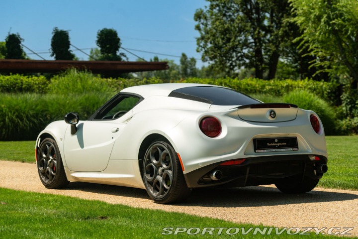 Alfa Romeo 4C LAUNCH EDITION 2014