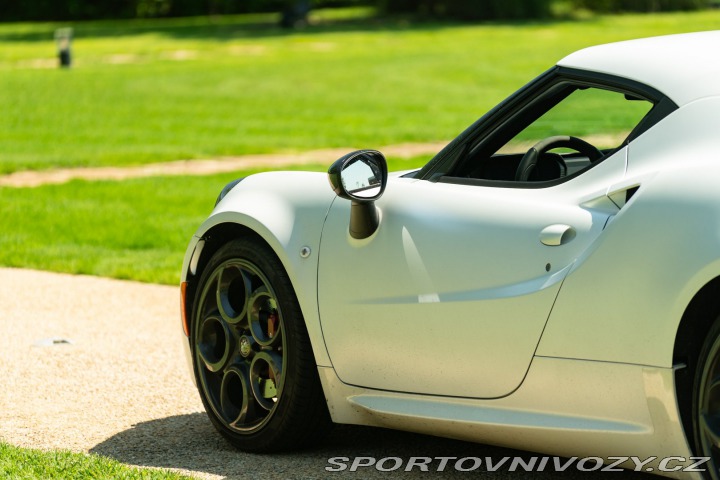 Alfa Romeo 4C LAUNCH EDITION 2014