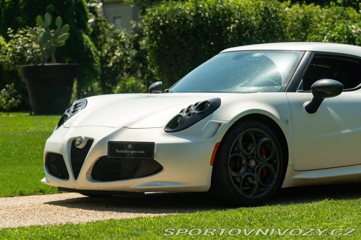Alfa Romeo 4C LAUNCH EDITION 2014