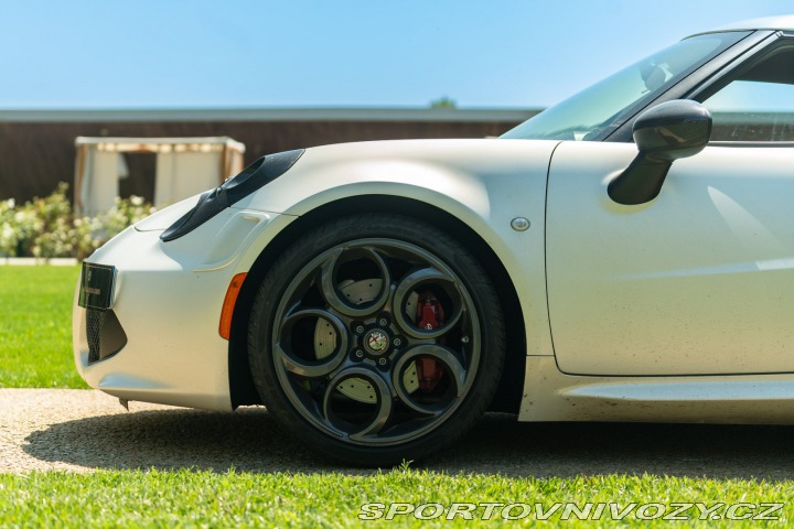 Alfa Romeo 4C LAUNCH EDITION 2014