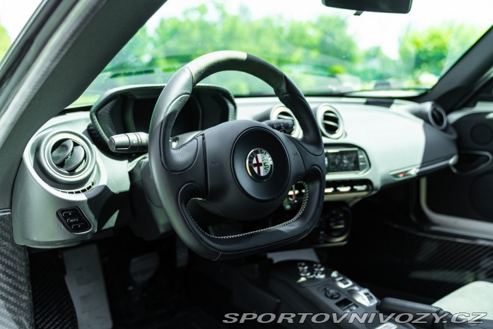 Alfa Romeo 4C LAUNCH EDITION 2014
